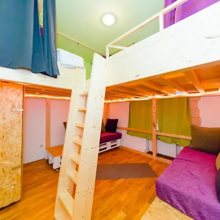 דירות בוקרשט Cloud 9 House מראה חיצוני תמונה