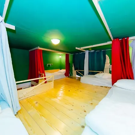 דירות בוקרשט Cloud 9 House מראה חיצוני תמונה